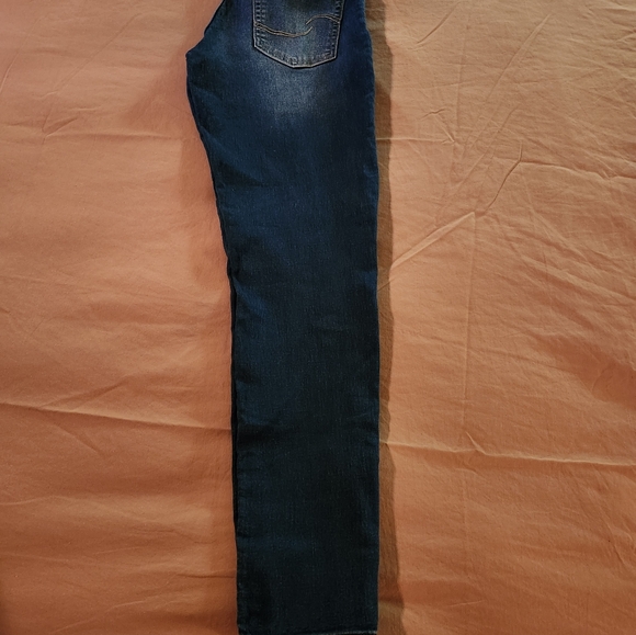 Levi's pull on skinny jeans - Picture 6 of 9